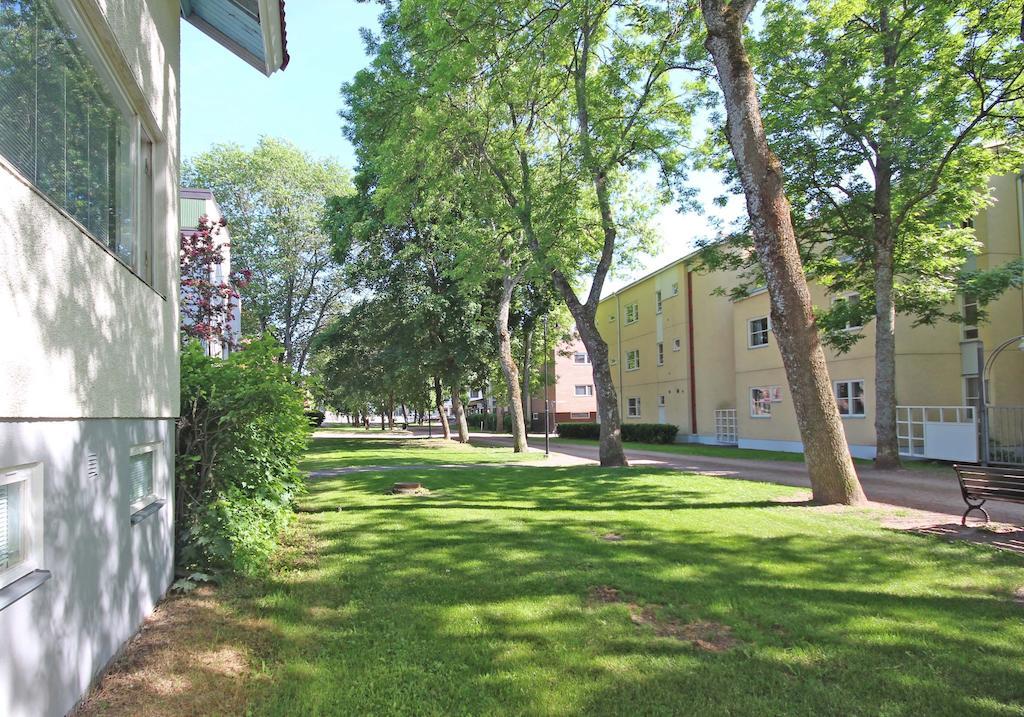 Majoitushuoneisto Tuomipuisto Διαμέρισμα Naantali Εξωτερικό φωτογραφία